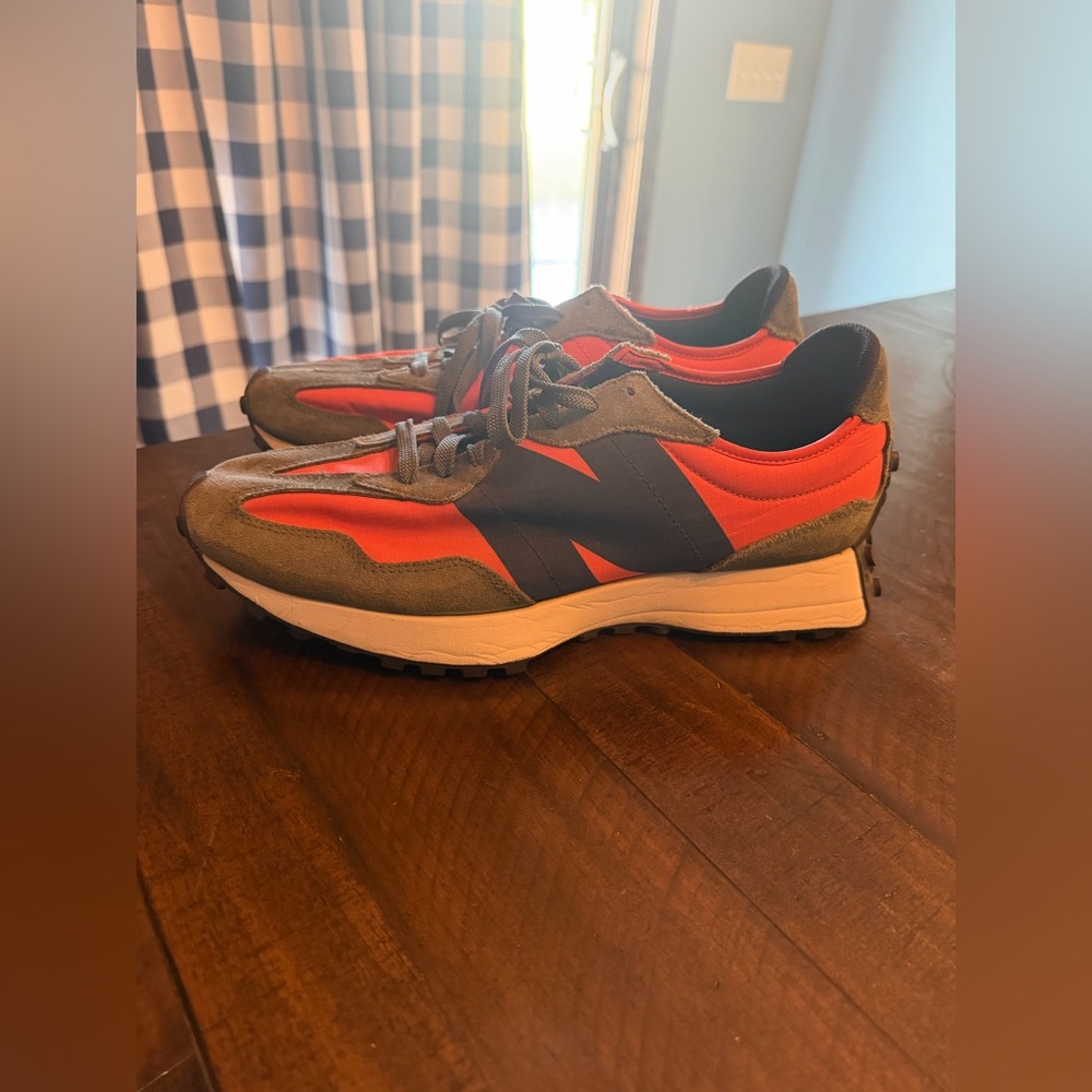New Balance Men's 327 Orange/Blue/Olive Size: 10.5